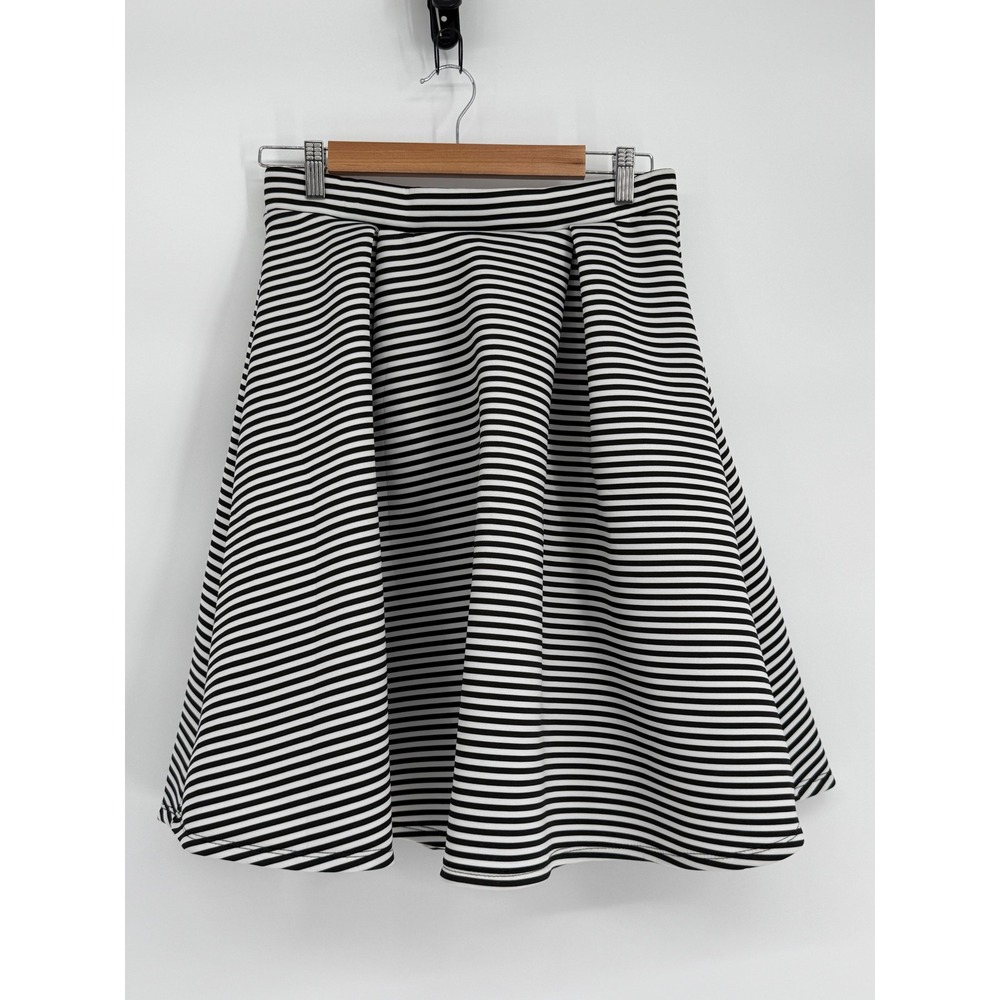 KTOO Womens Black White Striped Pleated Scuba Skater Skirt Sz M USA‎ Made